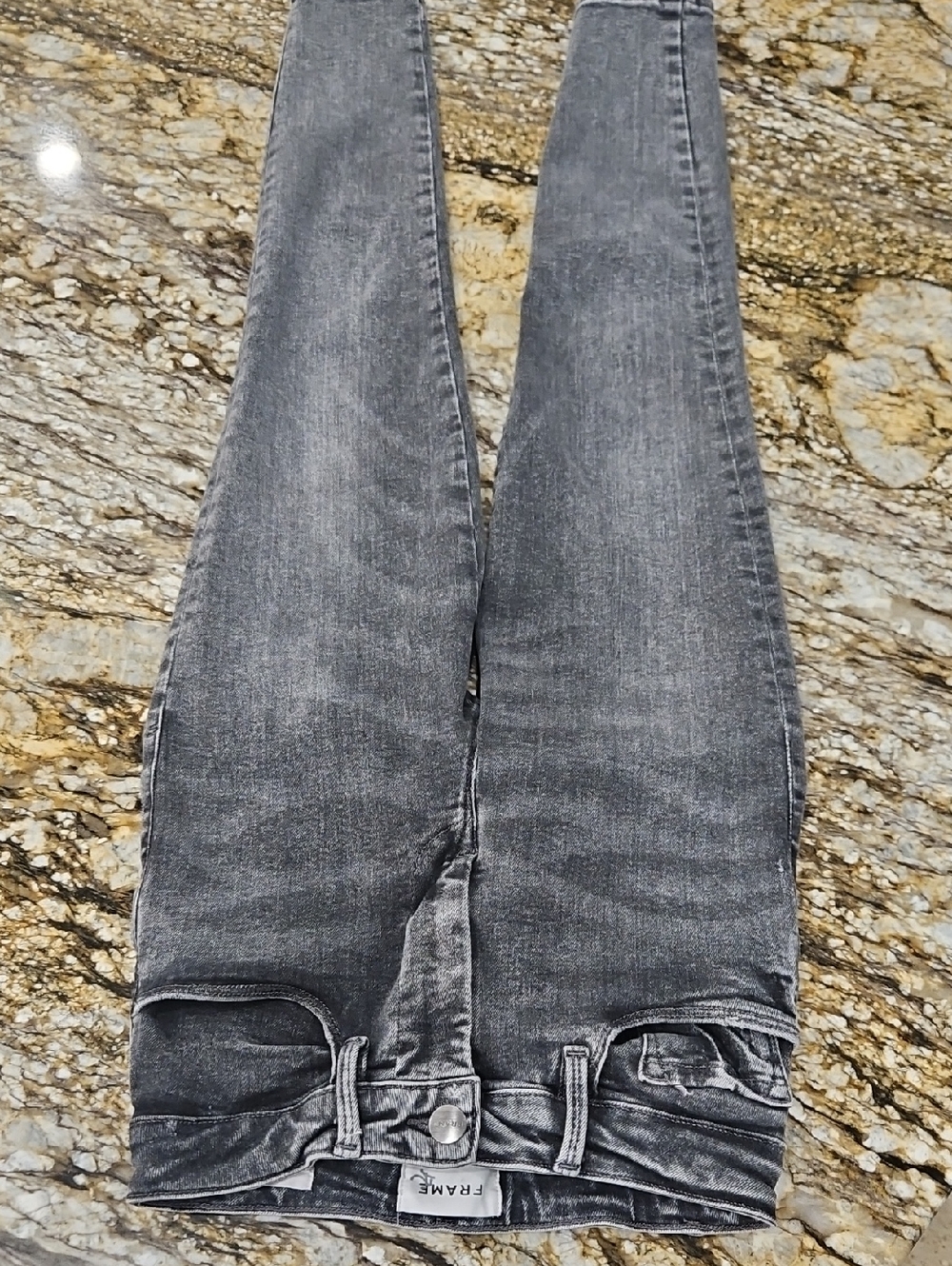Frame Le Skinny Denim Washed Black Gray Jeans. Size 1 Inseam 25" Rise 8"